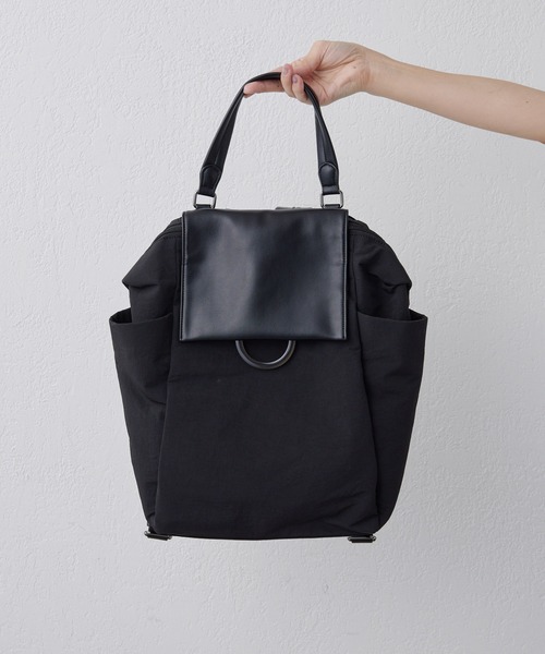 【未使用級】 ear PAPILLONNER イアパピヨネ 樹脂 リュック 黒 ear PAPILLONNER（イア パピヨネ） リュック - ブラック レディース