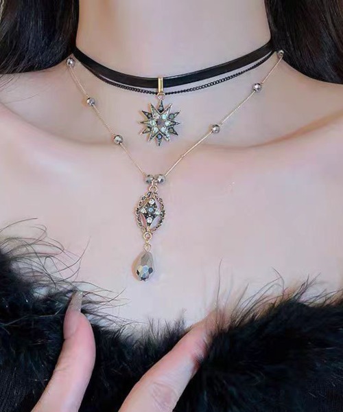 MASHIRO ネックレス ブラックアクリルストーン3連チョーカーネックレス