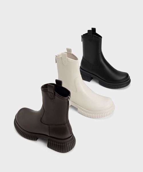 CHARLES ＆ KEITH（チャールズ&キース） 「CHARLES & KEITH」 ショート