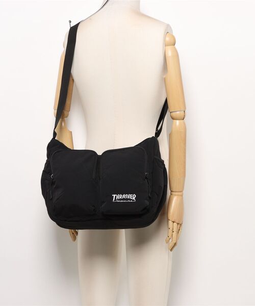 THRASHER（スラッシャー） ショルダーバッグ W POCKET SHOULDER BAG
