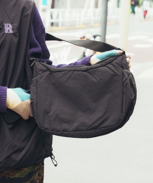 THRASHER（スラッシャー） ショルダーバッグ W POCKET SHOULDER BAG