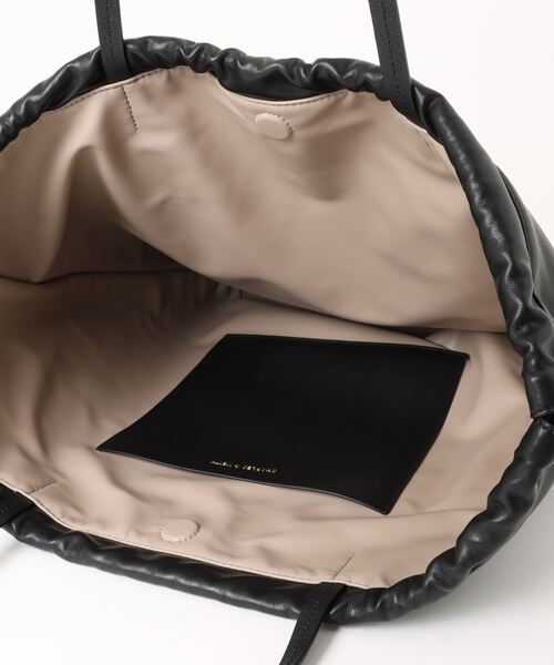 「CHARLES & KEITH」 トートバッグ X-LARGE ブラック レディース