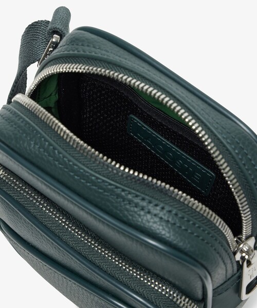 「LACOSTE」 ショルダーバッグ FREE ダークグリーン メンズの画像