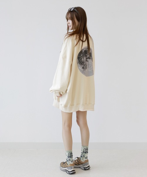 minsobi ムーンビッグシルエットスウェット minsobi ムーンビッグシルエットスウェット minsobi Official