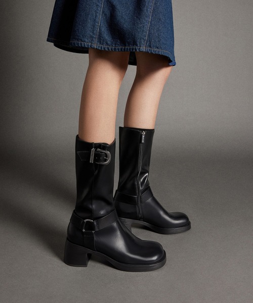 CHARLES ＆ KEITH（チャールズ&キース） ブーツ Kirke カーク バックル