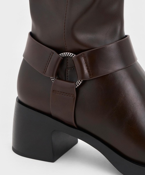 CHARLES ＆ KEITH（チャールズ&キース） ブーツ Kirke カーク バックル