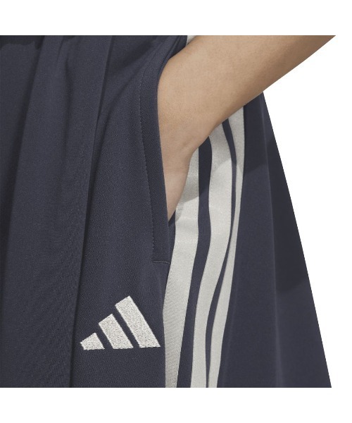 売切れ前に 大人気 adidas スリーストライプス ニットスカート セール】スリーストライプス ニットスカート / アディダス
