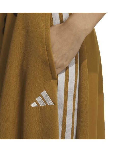 新品adidasスリーストライプスロングスカートレディースMサイズキャメル adidas - 新品adidasスリーストライプスロングスカート