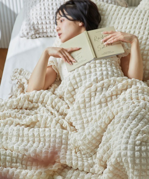 【ハンドメイド】ぽこぽこブランケット ぽこぽこお花のブランケット* | iichi 日々の暮らしを心地よく