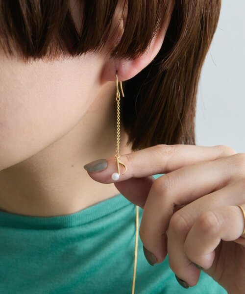 ear PAPILLONNER ピアス 奏でる八分音符ピアス レディース