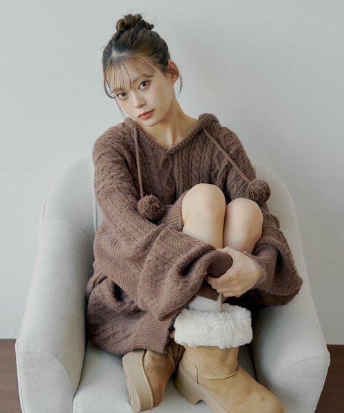 Chico（チコ） ワンピース フードケーブルミニニットワンピース