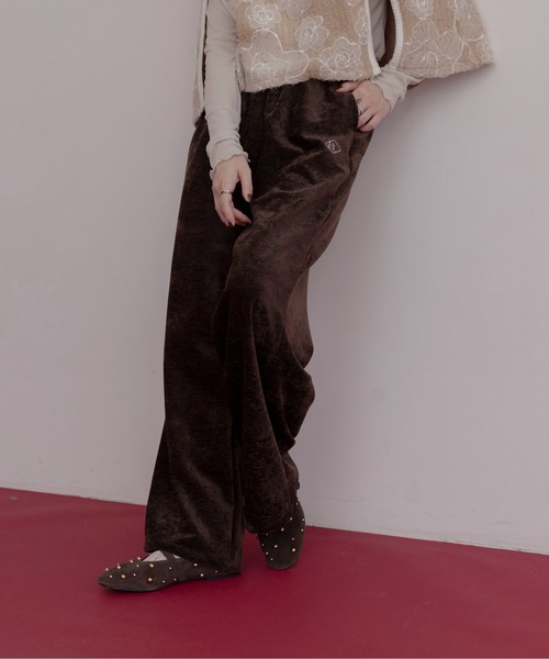 Eimee Law（エイミーロウ） パンツ テキストエンブロ リラックスベロア