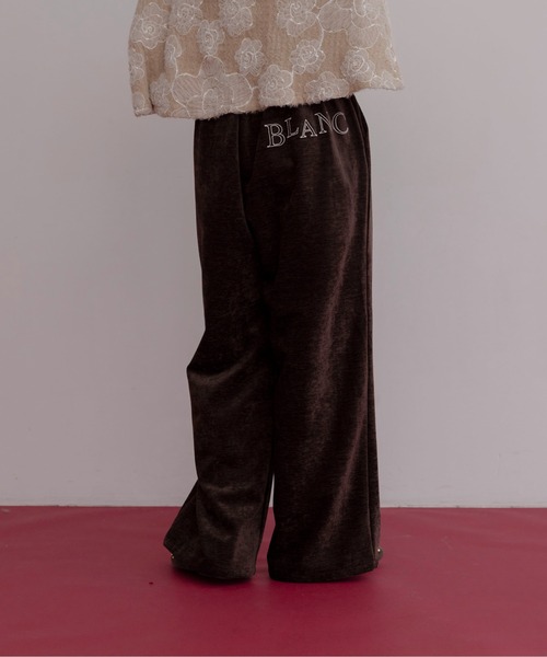 Eimee Law（エイミーロウ） パンツ テキストエンブロ リラックスベロア