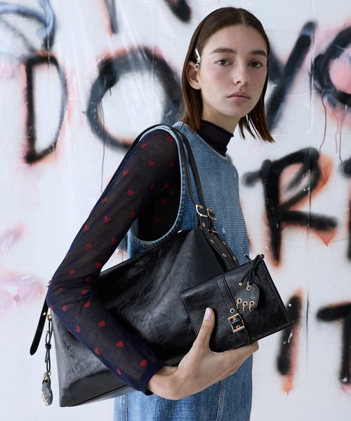 CHARLES ＆ KEITH（チャールズ&キース） ショルダーバッグ バッグ Rey