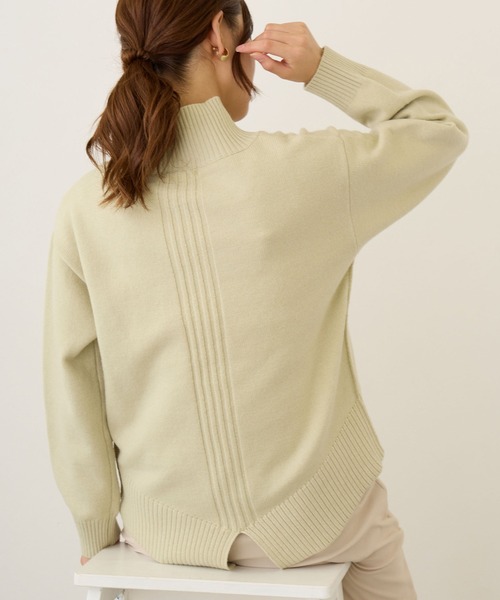 NICOLE white（ニコルホワイト） ニット セーター バックスリット