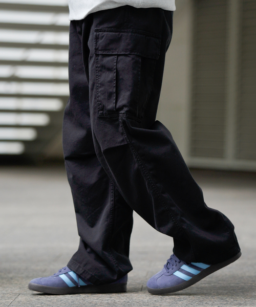 シ*ン様 Carhartt ネイビー カーゴパンツ Carhartt（カーハート）の「Carhartt カーハート Straight Fit