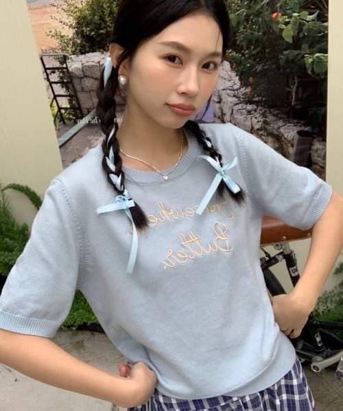 ノースリーブ　サマーニット　 ロゴ刺繍 ミニケーブル編ロゴ刺繍ノースリーブサマーニット