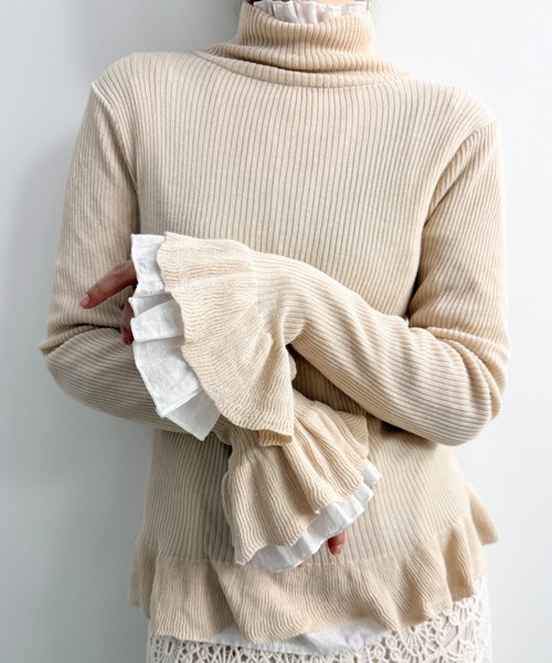 Libra Cue（リブラ キュー） ニット セーター タートルネックフリル