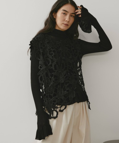 Libra Cue（リブラ キュー） ニット セーター タートルネックフリル