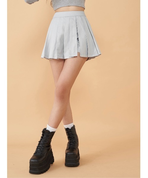 【新品/タグ付き】プリーツラップスタッズショートパンツ Darich パンツ プリーツラップスタッズショートパンツ