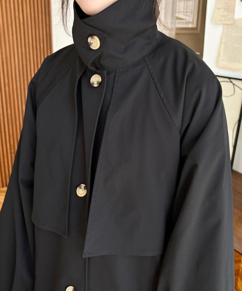 [moment+] пальто с отложным воротником M бежевый женский 