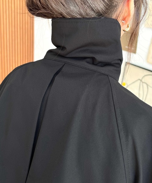 [moment+] пальто с отложным воротником M бежевый женский 