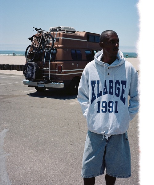 XLARGE（エクストラ ラージ） パーカー DEFORMATION HOODED SWEATSHIRT