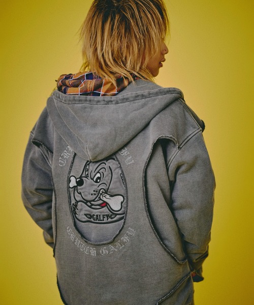 GALFY（ガルフィー） パーカー GALFY-穴の向こうにわんちゃんパーカー