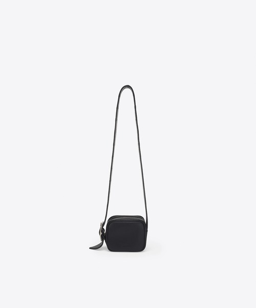「BIGOTRE」 ショルダーバッグ ONE SIZE ブラック レディースの画像