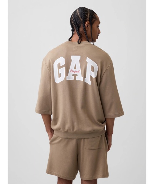 【ベージュ】CAFE graphic ロゴプリント スウェット オーバーサイズ / ユニセッ GAP（ギャップ） トレーナー スウェット オーバーサイズ GAPロゴ