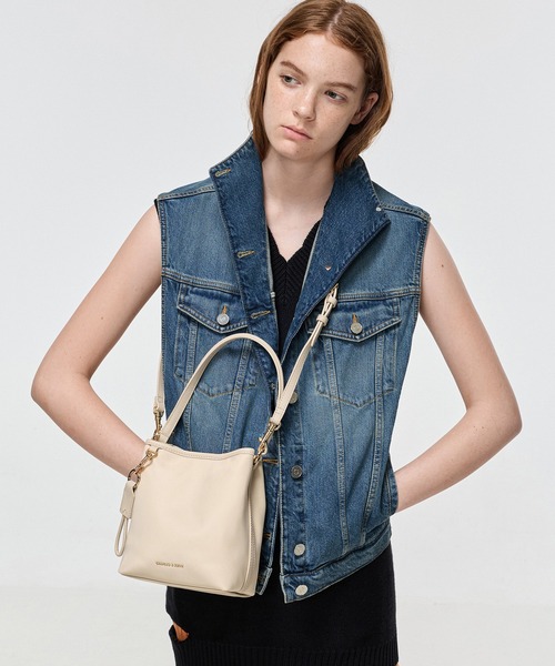 CHARLES ＆ KEITH（チャールズ&キース） ショルダーバッグ バッグ Levy