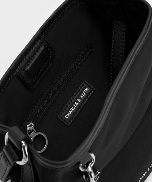 CHARLES ＆ KEITH（チャールズ&キース） ショルダーバッグ バッグ Levy