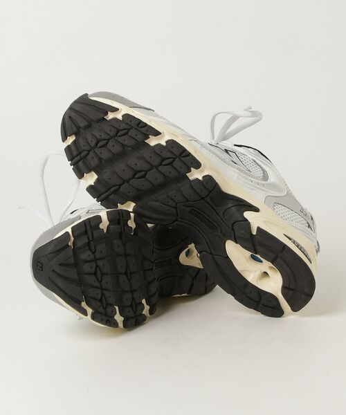 「New Balance」 ローカットスニーカー 24.5糎 白いこと メンズ