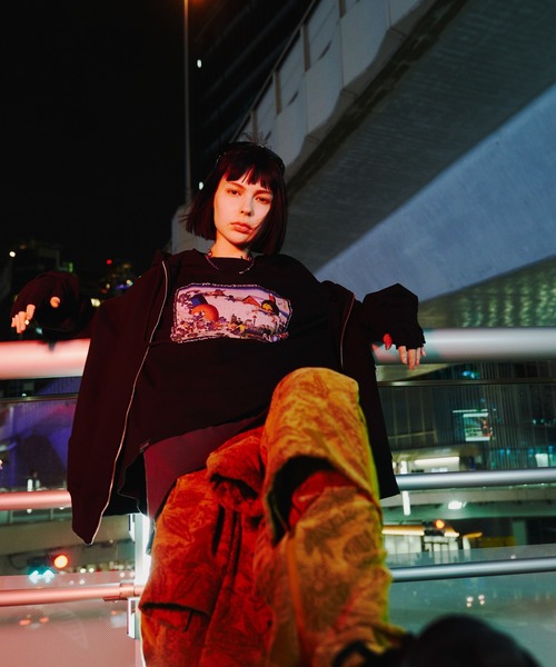 AIVER（アイバー） パーカー 岡本奇太郎×AIVER コラージュジップ