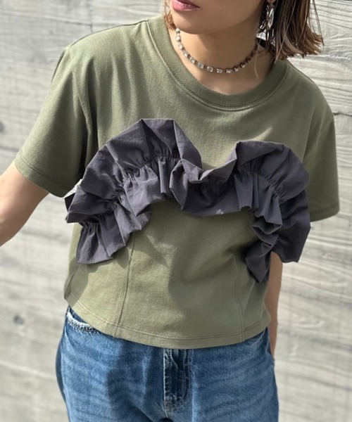 mi via loca tシャツ 配色フリルギャザー クロップドトップス