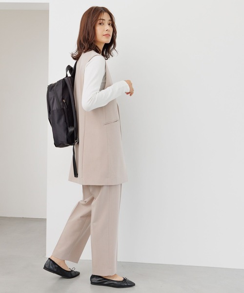 Elura リュック 大人綺麗な撥水光沢素材 11ポケリュック 通勤 PC