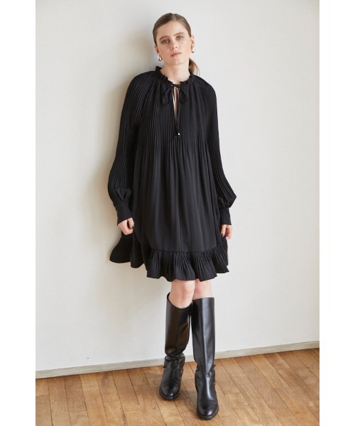 ワンピース Marion Pleated Dress プリーツラッフルヘムミニマム