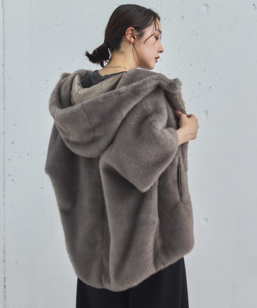 本日発送✨️qung クン フーディファーベスト モカ アンドミー andme フーディ ファーベスト （モカ） - ファッション通販