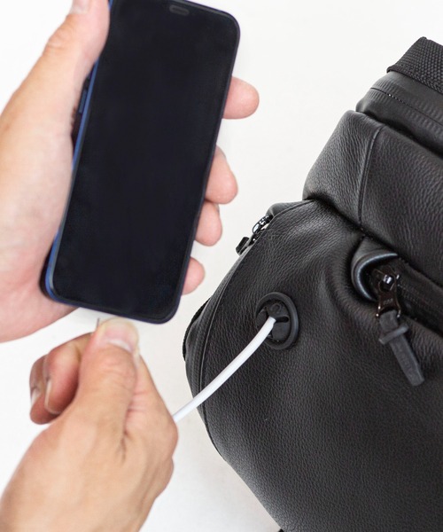 BROSKI AND SUPPLY（ブロスキーアンドサプライ） メッセンジャーバッグ