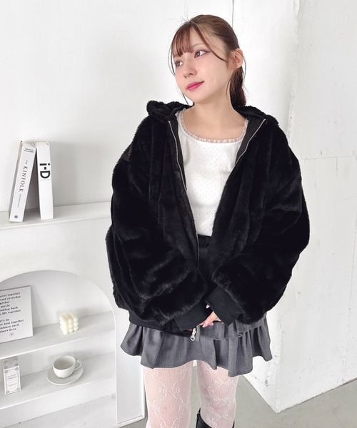 Loueme ブルゾン アウター 「リバーシブル」フェイクファーフーディ