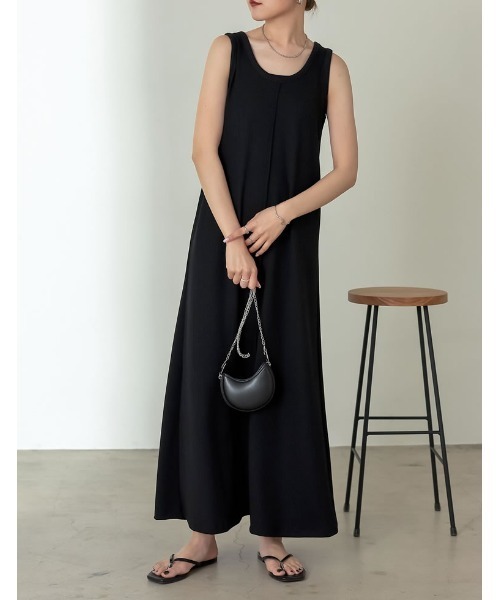 René ノースリーブワンピース 34 ブラック 専用☆René ブラック ノースリーブ ワンピース 34 ダークネイビー