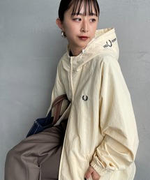 ★専用です！FRED PERRY/フレッドペリー フード付きナイロンジャケット FRED PERRY（フレッドペリー） ブルゾン ジャンバー 別注 フード刺繍