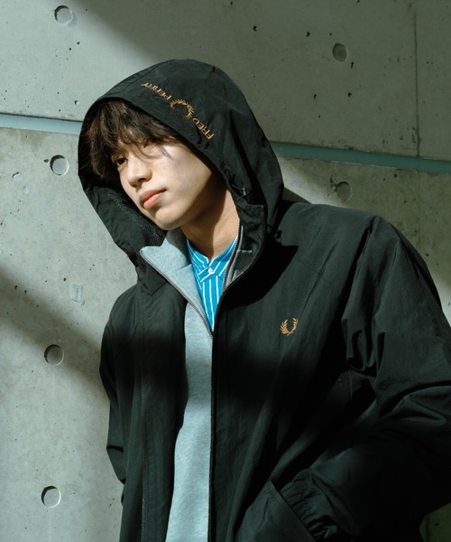 FRED PERRY かカラー選択可 ナイロンジャケット FRED PERRY（フレッドペリー） ナイロンジャケット RAGLAN SLEEVE