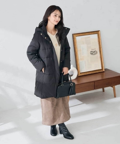 a.v.v（アー・ヴェ・ヴェ） ダウンコート ダウンジャケット フーデッド