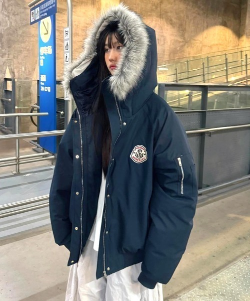 SHEENA（シーナ） ブルゾン アウター ワッペン付きファーフード中綿