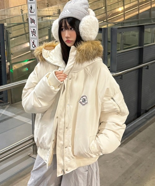 SHEENA（シーナ） ブルゾン アウター ワッペン付きファーフード中綿