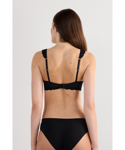 インティミッシミ　intimissimi 新品未使用　ブラショーツセットC75 インティミッシミ intimissimi 新品未使用 ブラショーツセットC75の