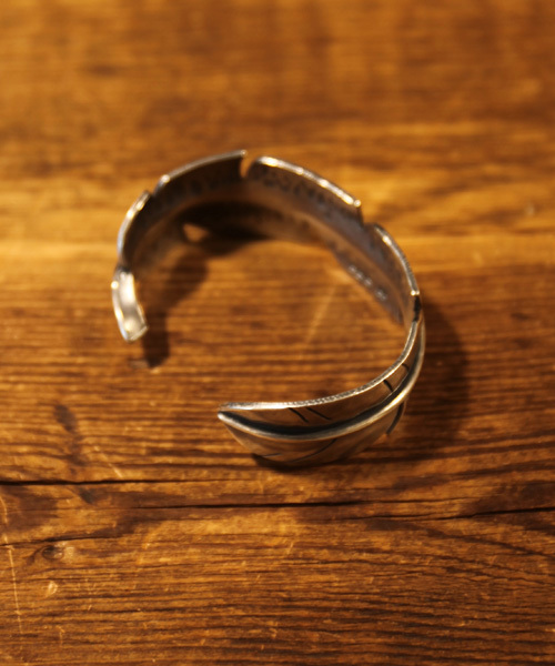 バングル 「インディアンジュエリー テイスト」エターナルフェザー ワイド バングル メンズ レディース | amp japan | 04