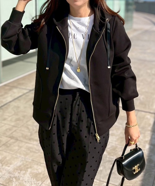 Emma Taylor パーカー ダンボールジップアップパーカー