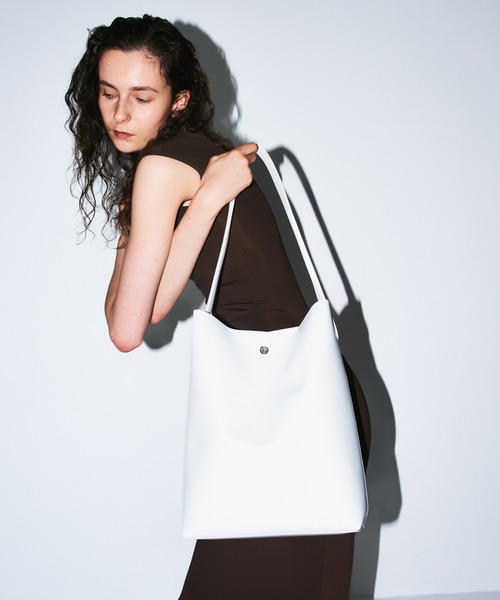 THE ART OF CARRYING ショルダーバッグ C 黒 THE ART OF CARRYING｜SHOULDER C 軽量 ワンハンドル ショルダー